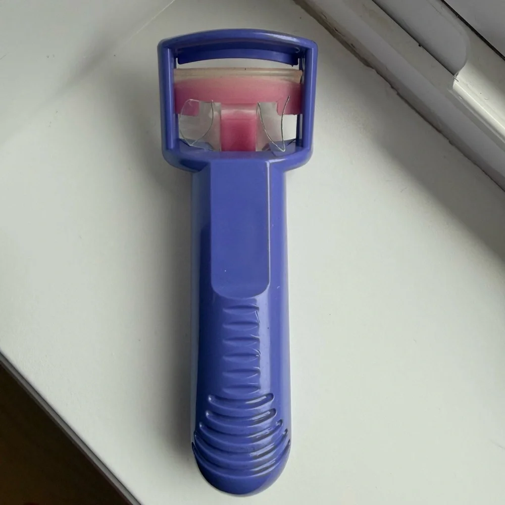 Plastic‎ Safety Eyelash Curler Pink NEW Beauty Tool Korea